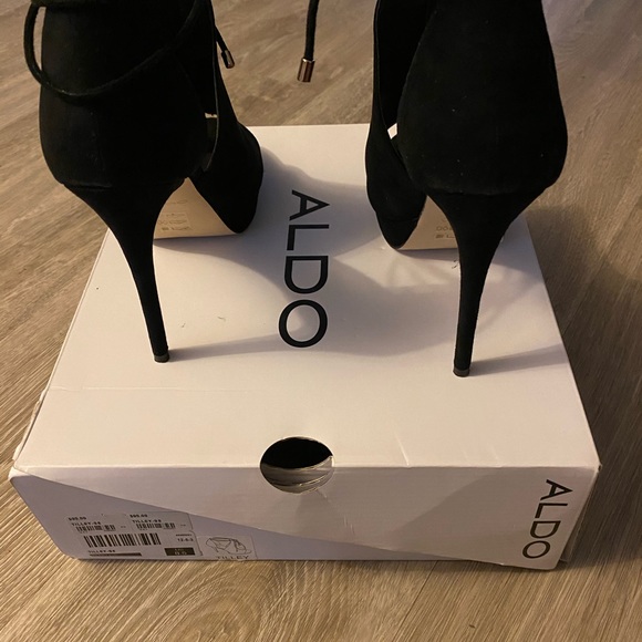 ALDO- Tilley Heels - Picture 5 of 7